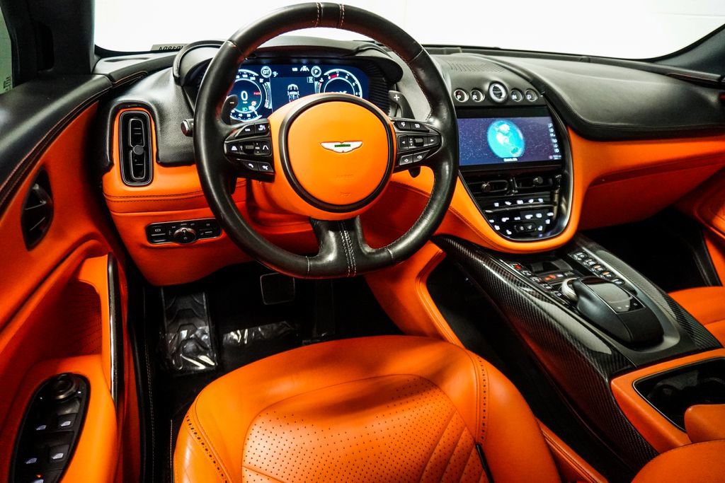 Used 2021 Aston Martin DBX AWD/4WD image 13