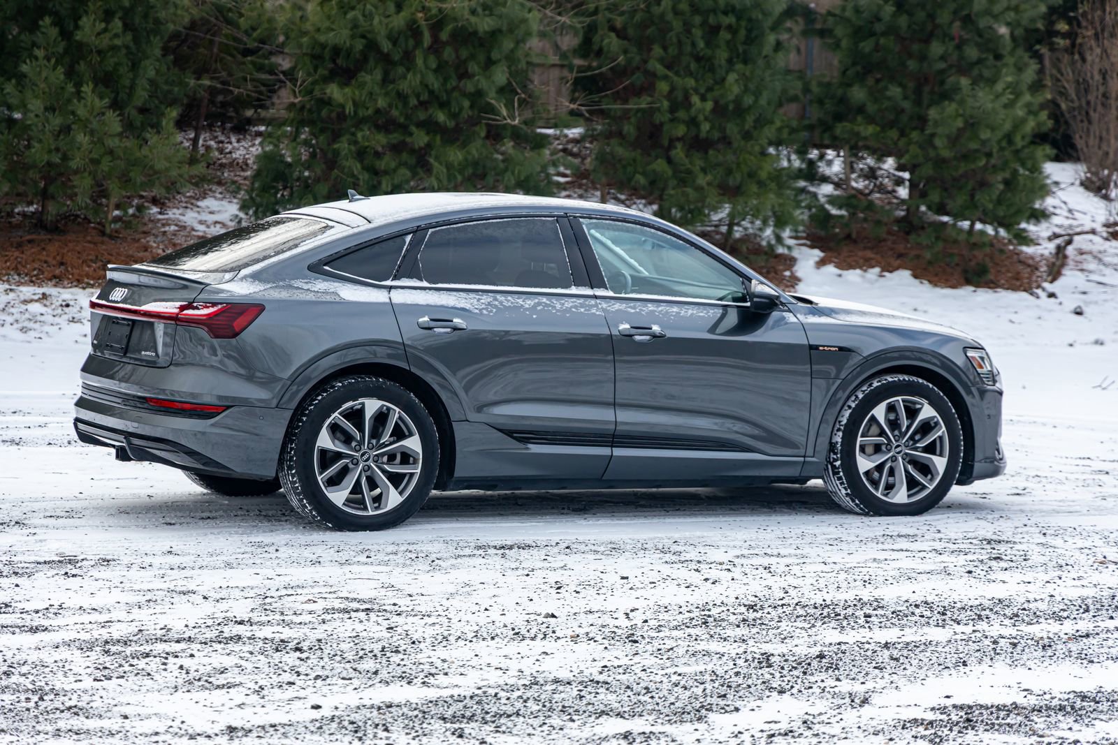 Used 2021 Audi e-tron Premium Plus w/ Premium Plus Package image 9