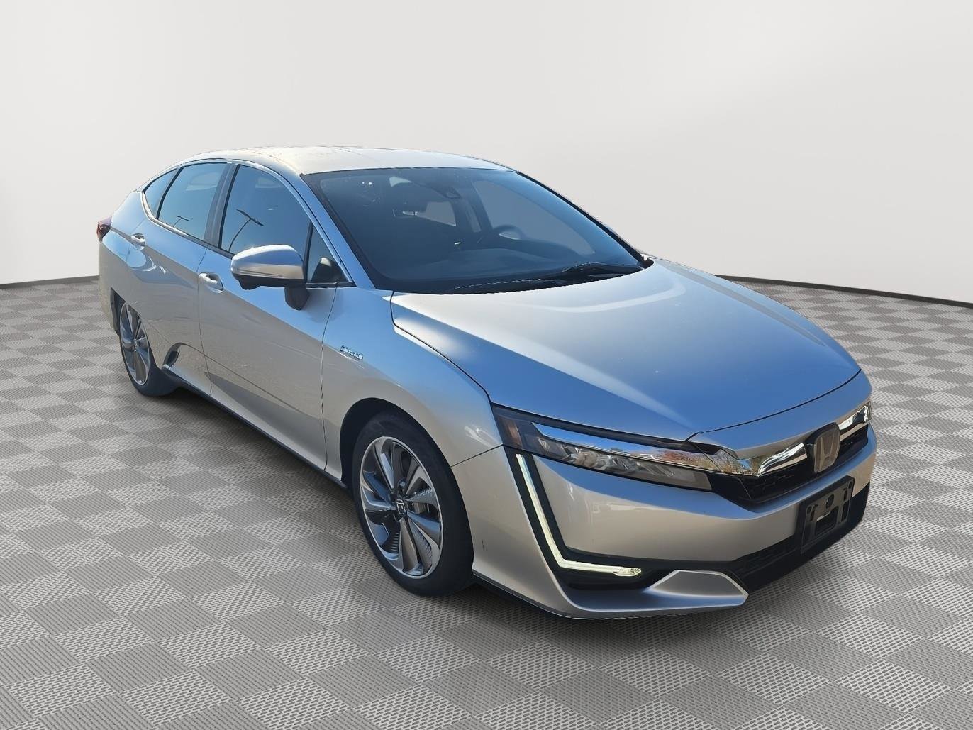 Used 2019 Honda Clarity Plug-In Hybrid image 3