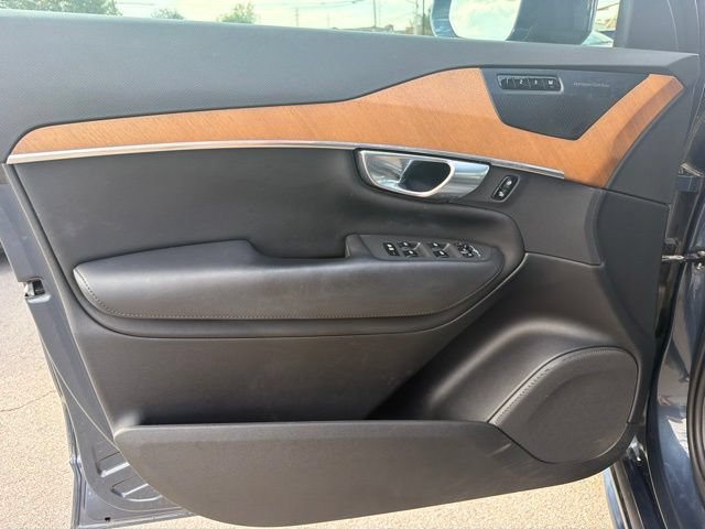 Used 2023 Volvo XC90 B6 Plus w/ Protection Package Premier AWD/4WD image 18