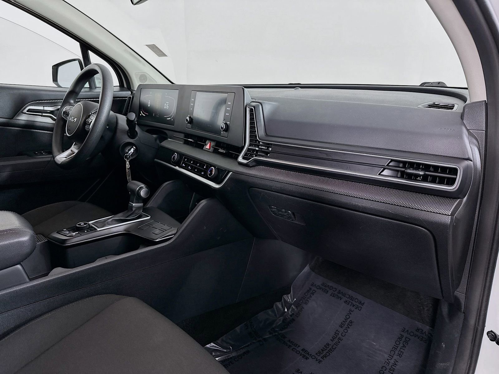 Used 2024 Kia Sportage LX image 29