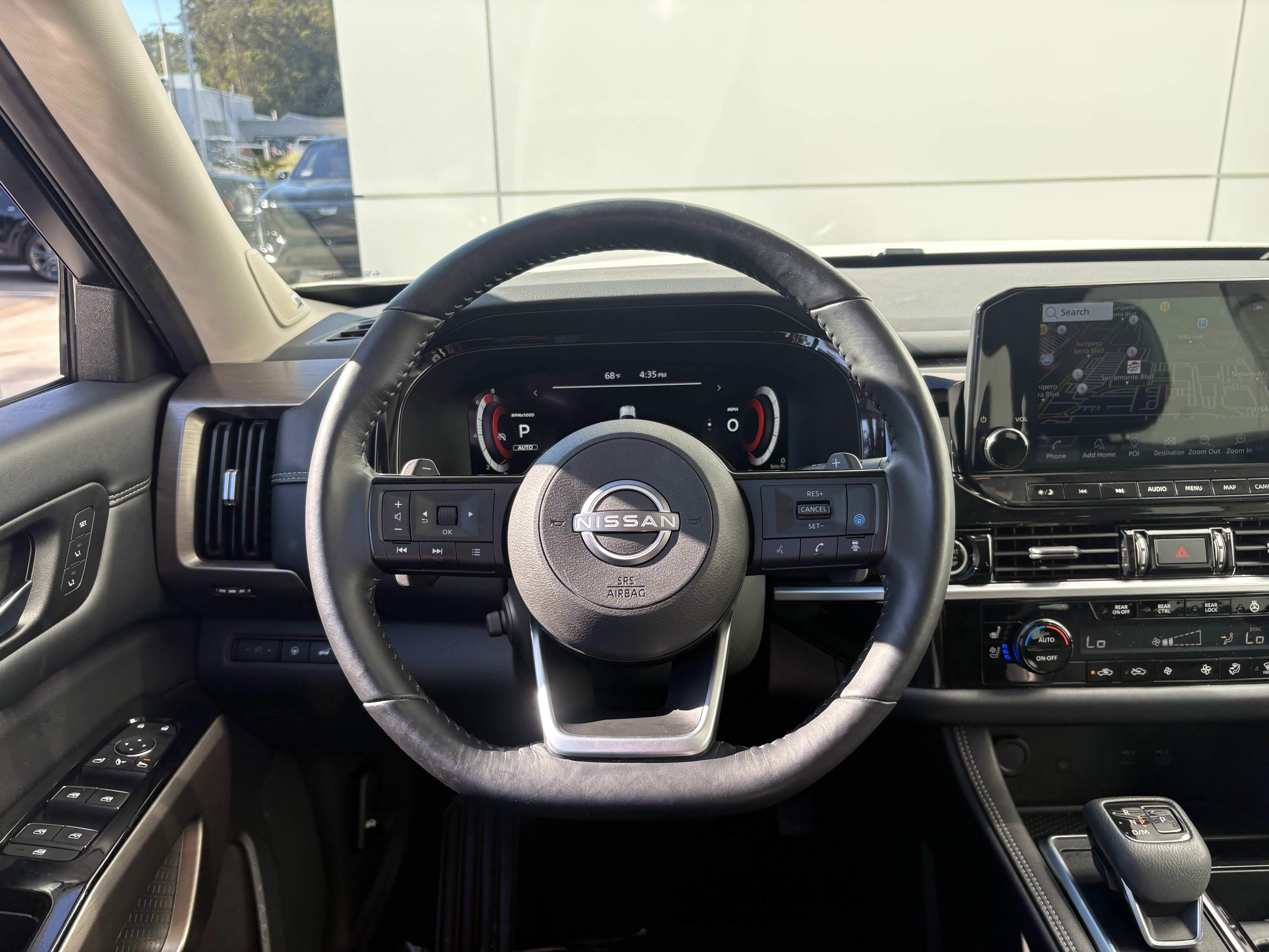 Used 2023 Nissan Pathfinder Platinum w/ Lighting Package (N93) AWD/4WD image 18