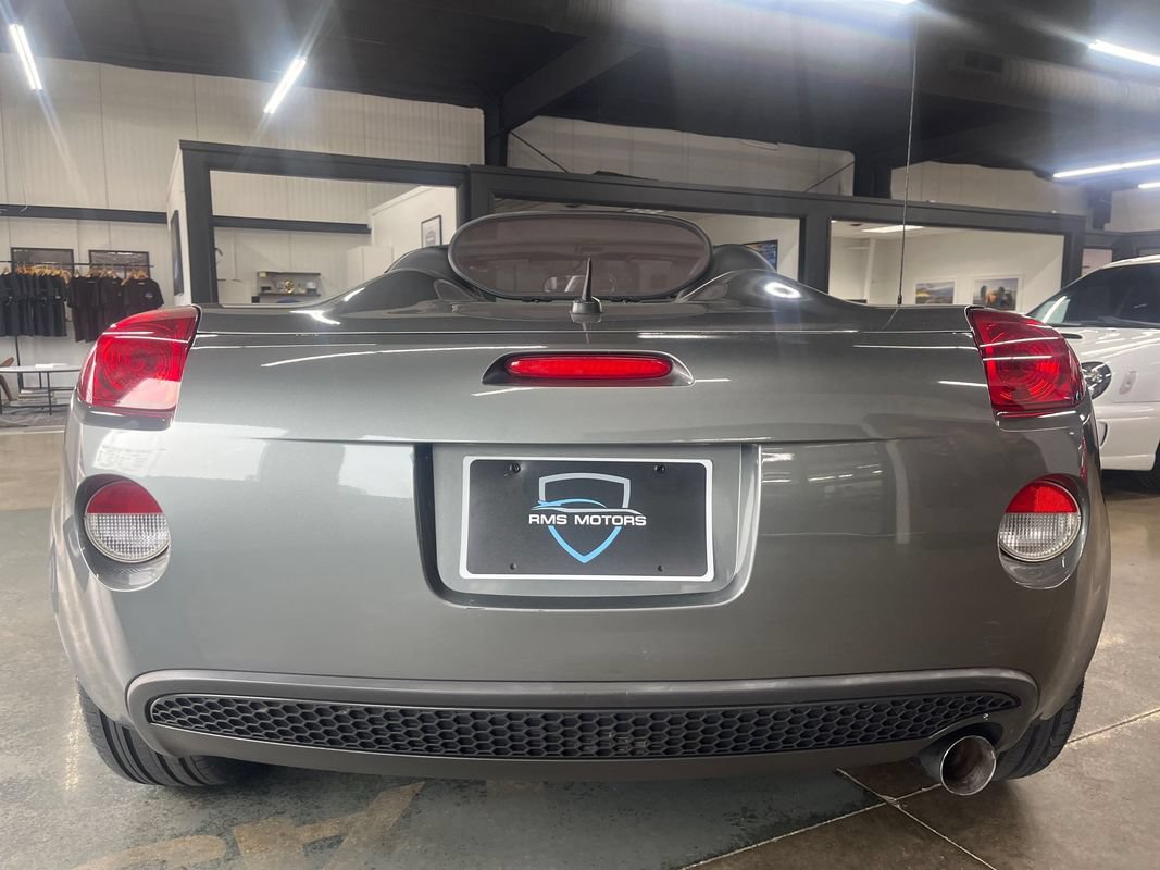 Used 2007 Pontiac Solstice Convertible w/ Premium Package RWD image 11