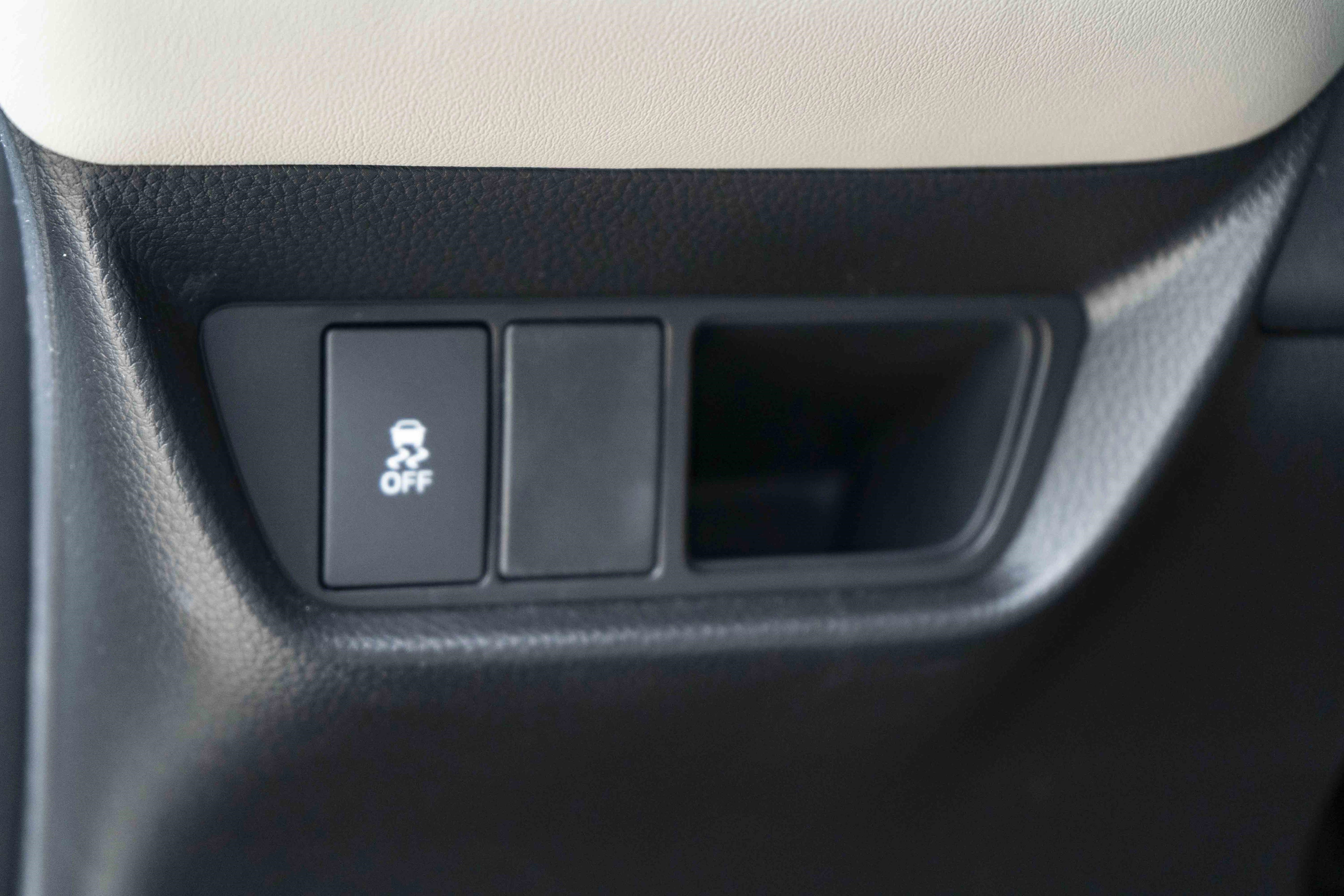 Used 2026 Honda HR-V LX image 39