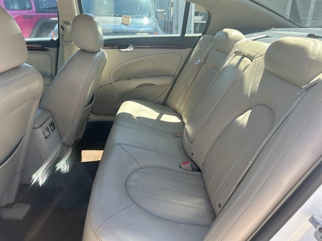 Used 2006 Buick Lucerne CXS w/ Driver Confidence Package FWD image 5
