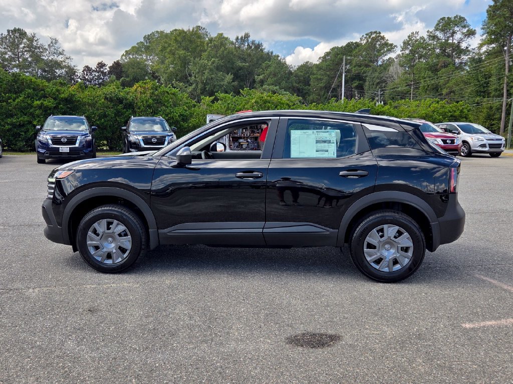 New 2027 Nissan Kicks S FWD image 2