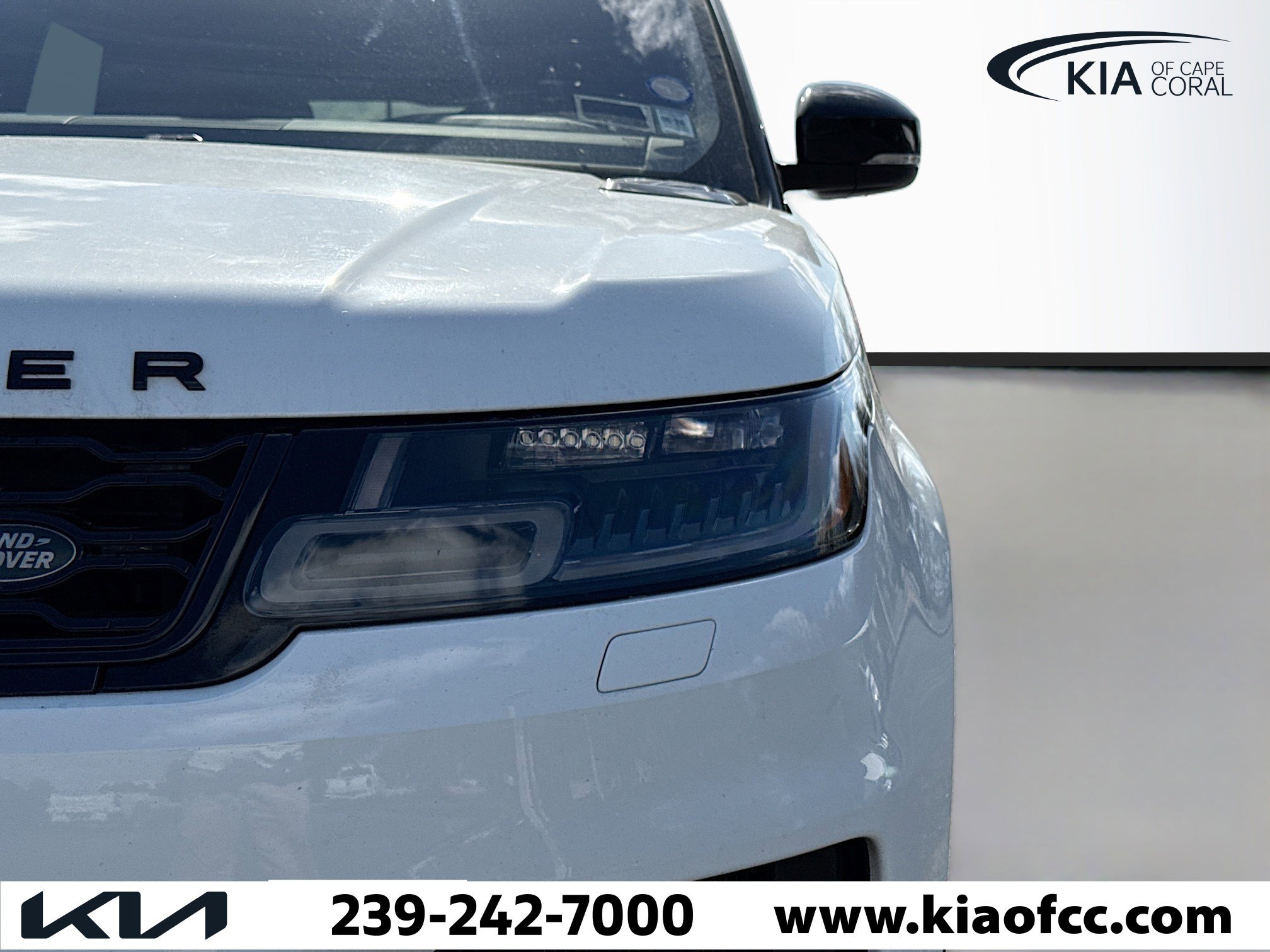 Used 2021 Land Rover Range Rover Sport HST image 9