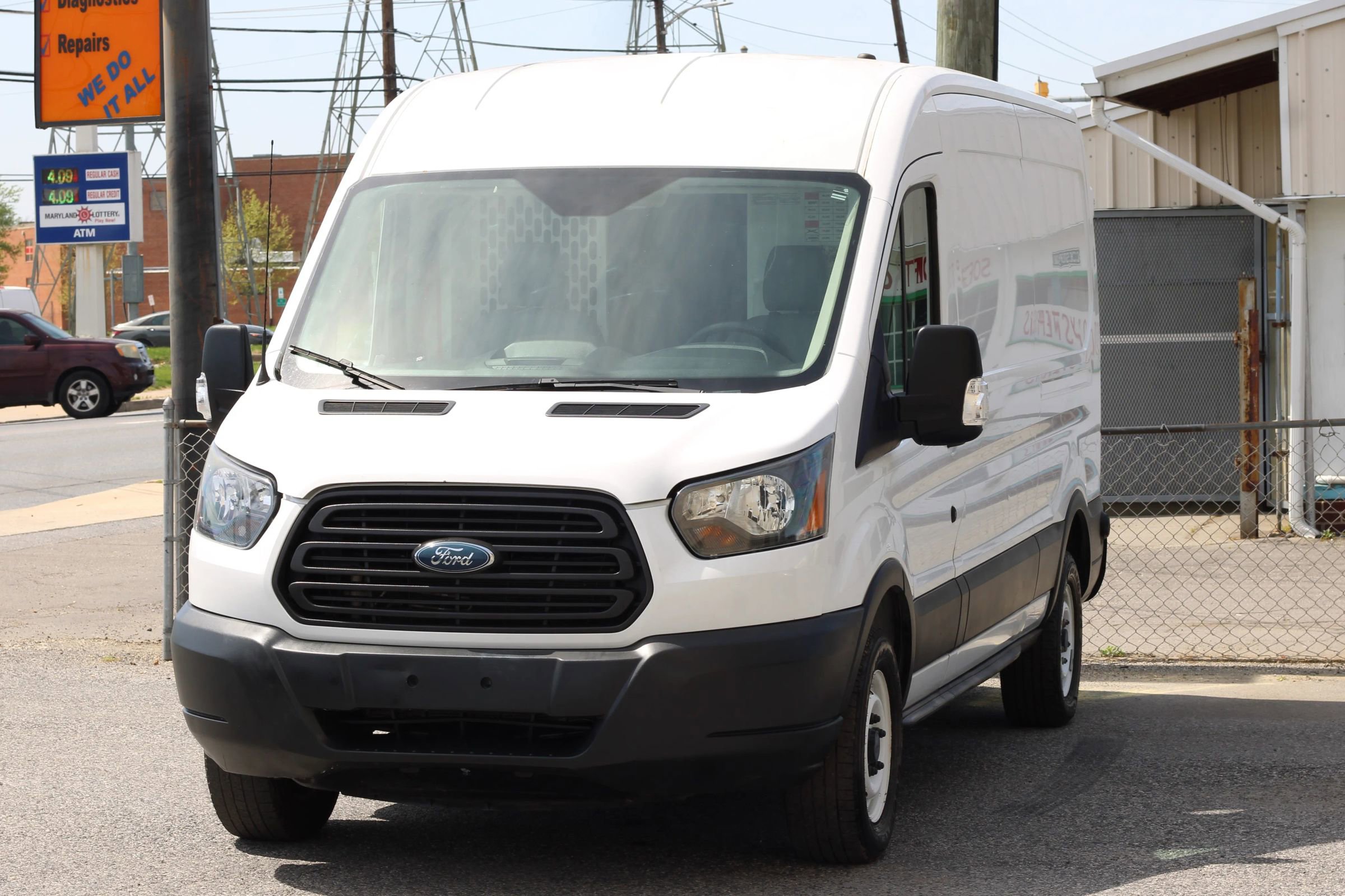 Used 2019 Ford Transit 150 148 Medium Roof image 3