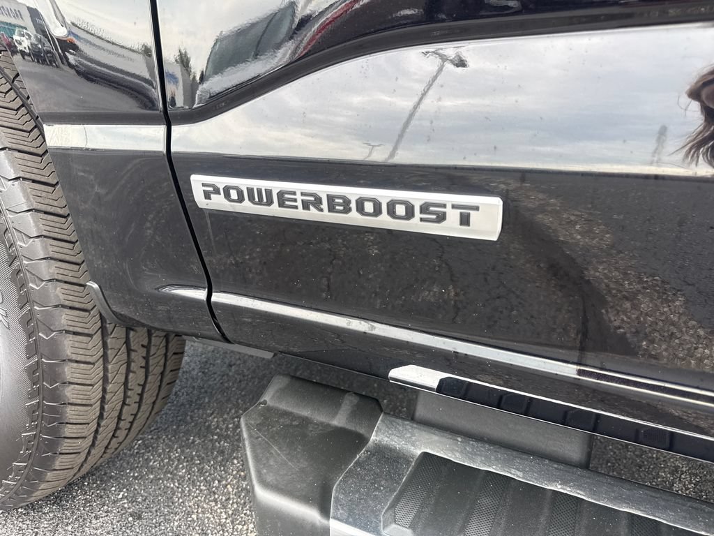 Used 2025 Ford F150 Lariat w/ Equipment Group 502A High AWD/4WD image 22