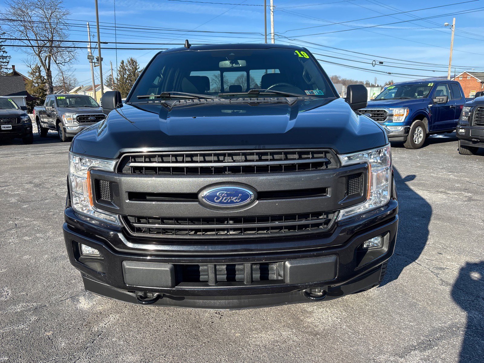 Used 2019 Ford F150 XLT w/ Equipment Group 302A Luxury image 2