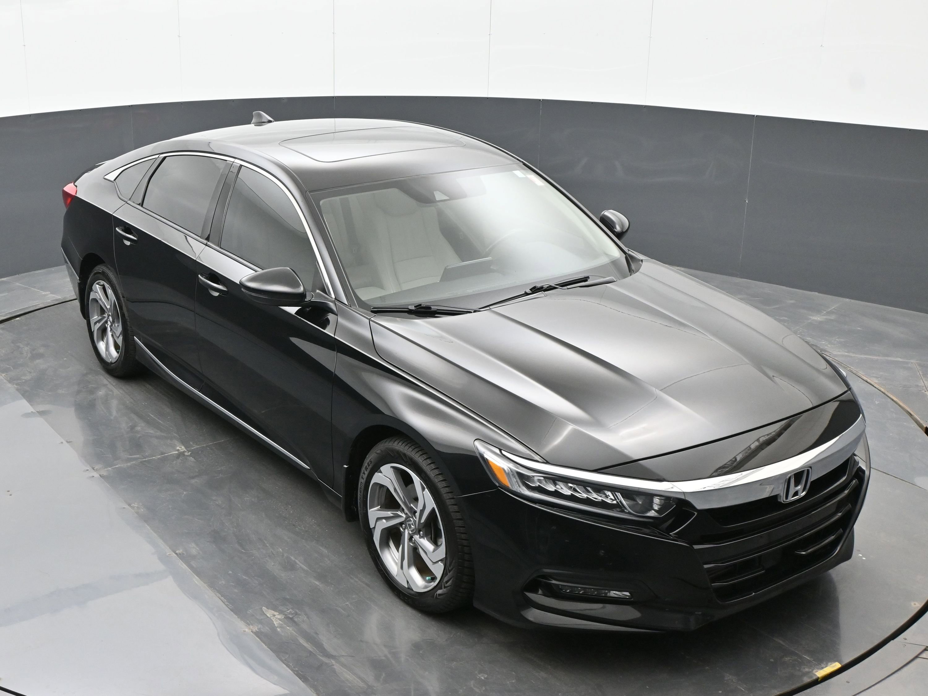Used 2018 Honda Accord EX-L image 34