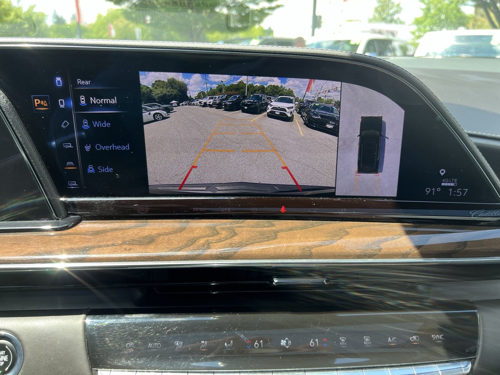 Used 2023 Cadillac Escalade Sport Platinum w/ Heavy-Duty Trailer Package AWD/4WD image 19