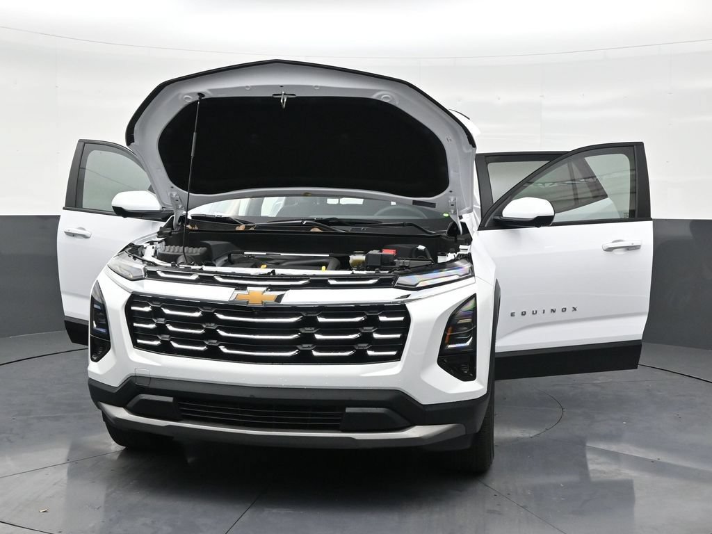 Used 2025 Chevrolet Equinox LT w/ Safety and Technology Package FWD image 32
