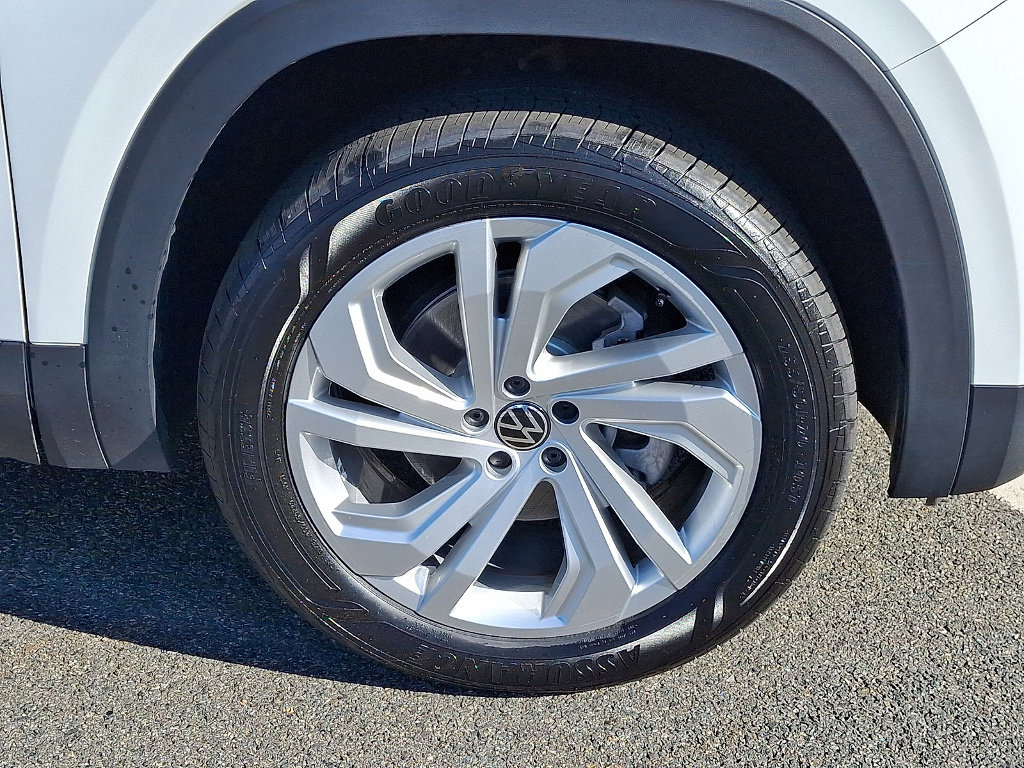 Used 2021 Volkswagen Atlas SE w/ Panoramic Sunroof Package image 26