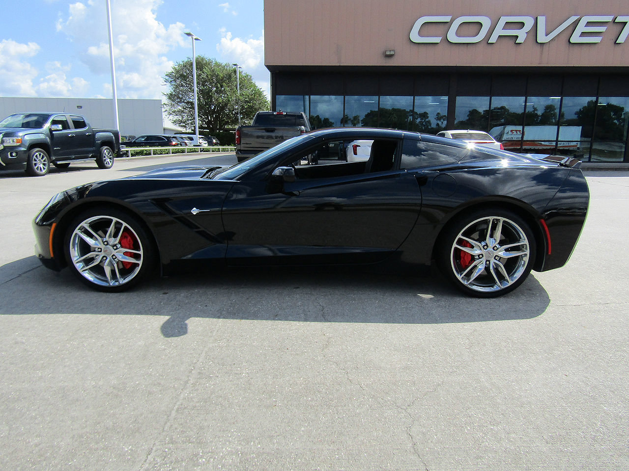 Used 2017 Chevrolet Corvette Stingray Coupe w/ 3LT Preferred Equipment Group RWD image 8
