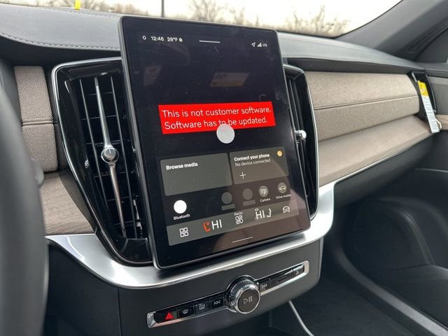 New 2026 Volvo XC90 T8 Plus w/ Protection Package Premier image 15