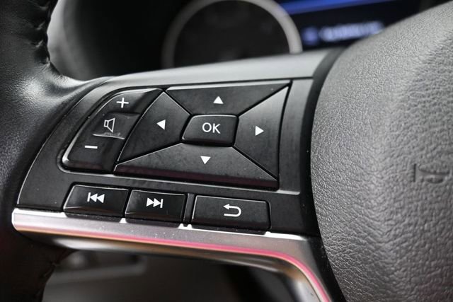 Used 2020 Nissan Sentra SV FWD image 17