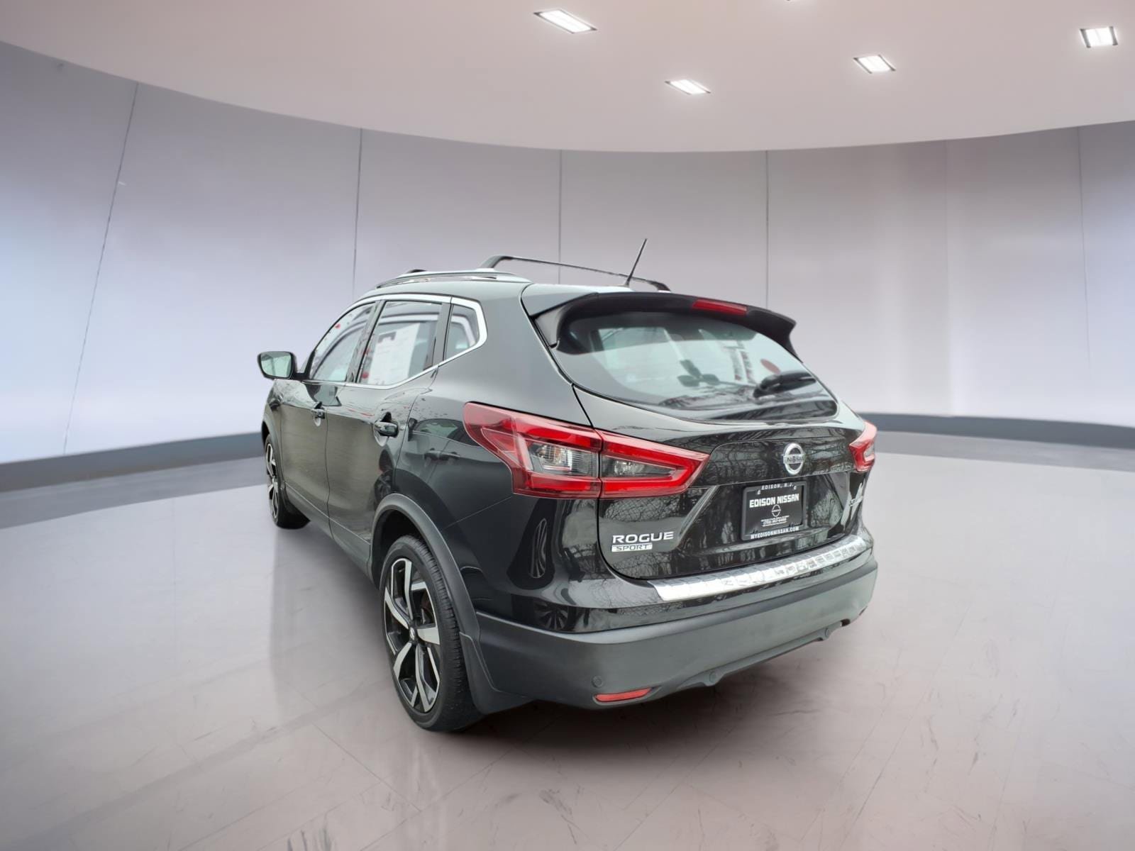 Used 2022 Nissan Rogue Sport SL AWD/4WD image 3