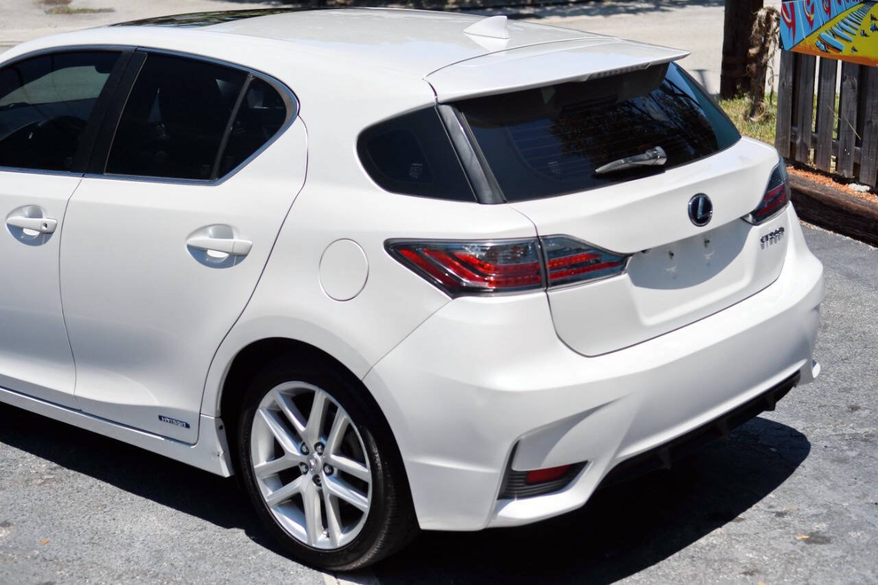 Used 2015 Lexus CT 200h FWD image 10