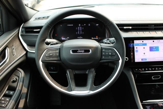 New 2026 Jeep Grand Cherokee Limited AWD/4WD image 22