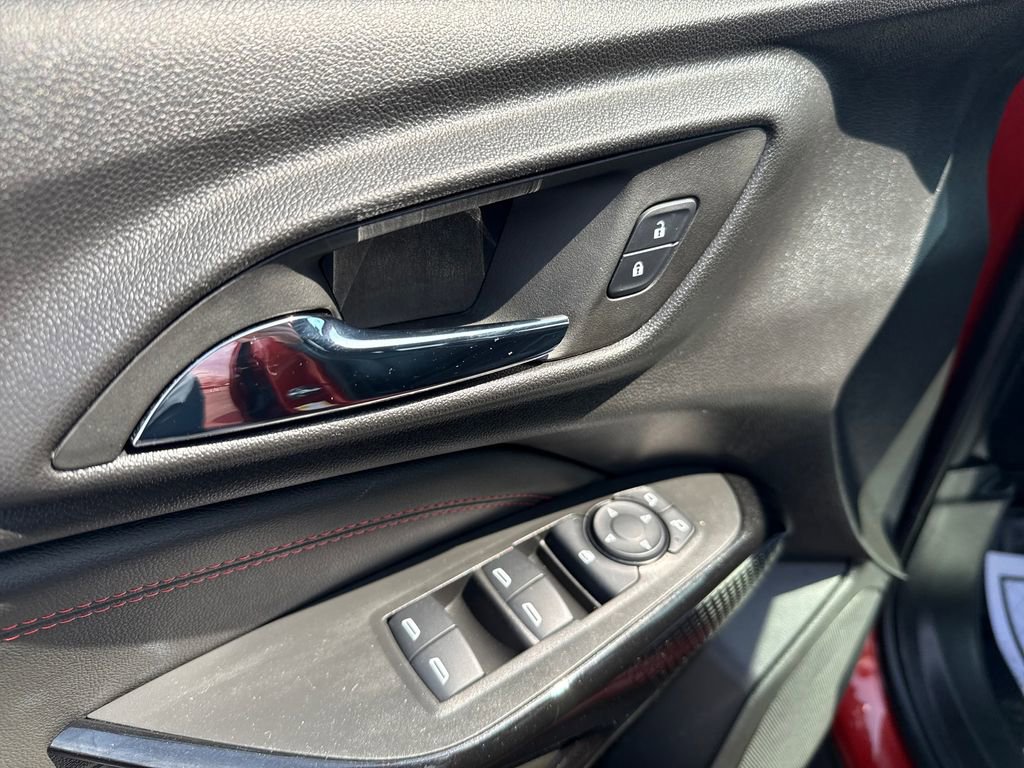 Used 2024 Chevrolet Trax RS w/ Sunroof Package image 17