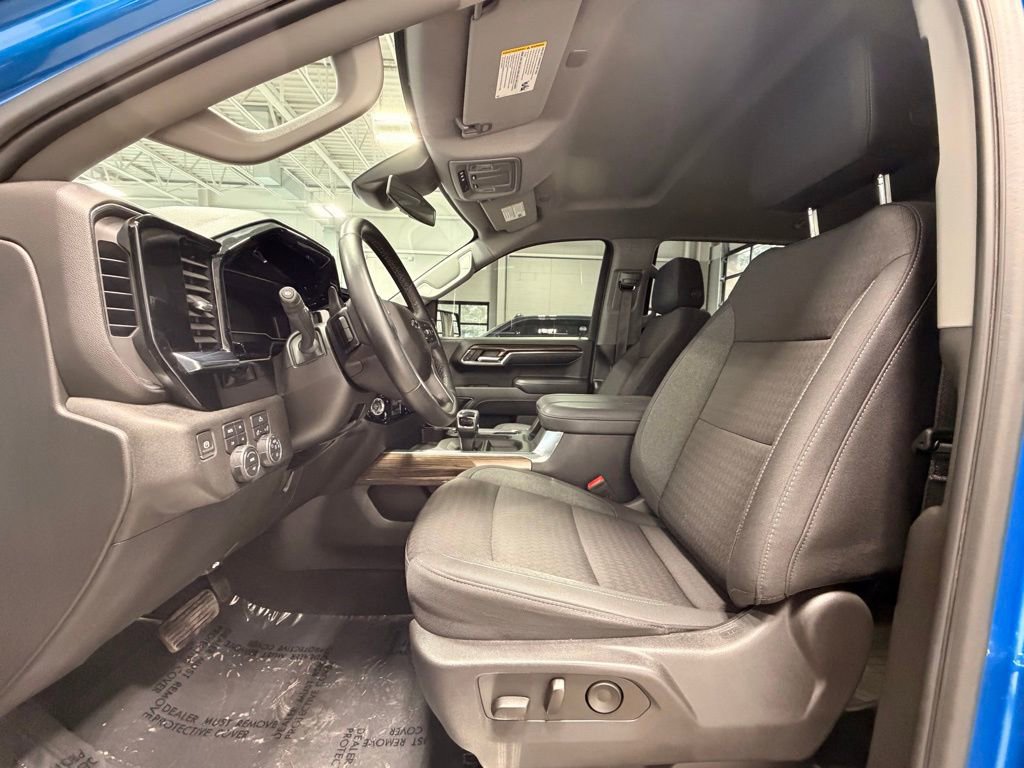 Used 2024 Chevrolet Silverado 1500 RST w/ Z71 Off-Road Package image 31