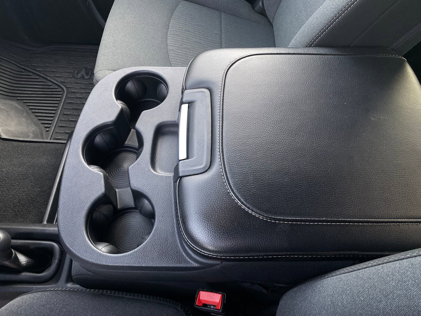 Used 2024 RAM 2500 Tradesman w/ Chrome Appearance Group image 22