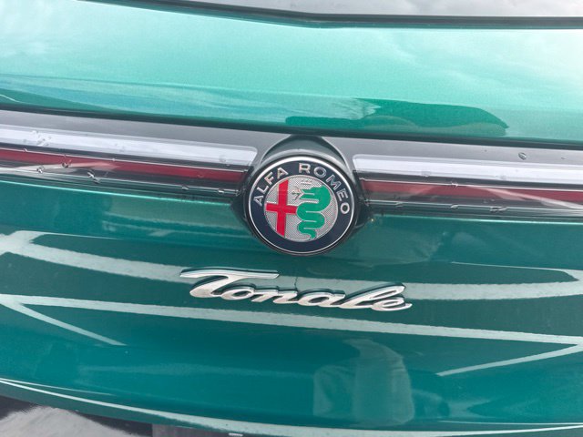 Used 2024 Alfa Romeo Tonale Veloce AWD/4WD image 4