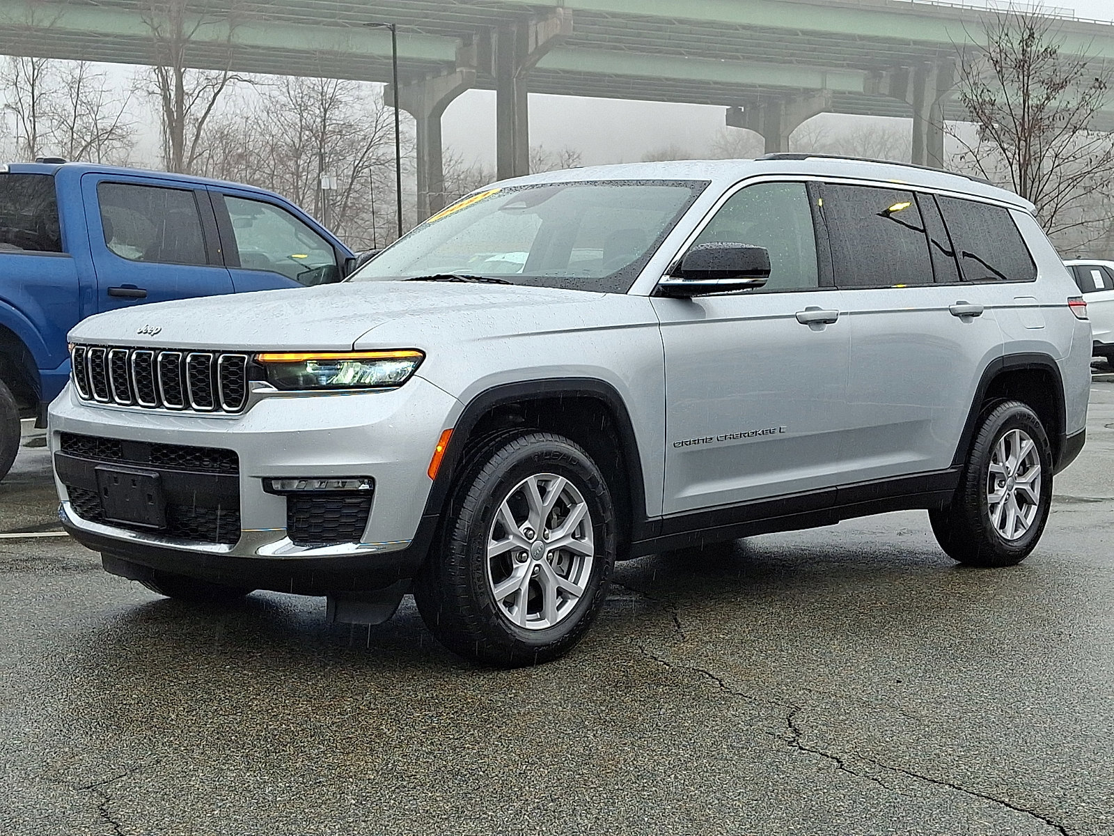 Used 2021 Jeep Grand Cherokee L Limited AWD/4WD image 5