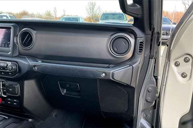 Used 2021 Jeep Gladiator Sport image 27