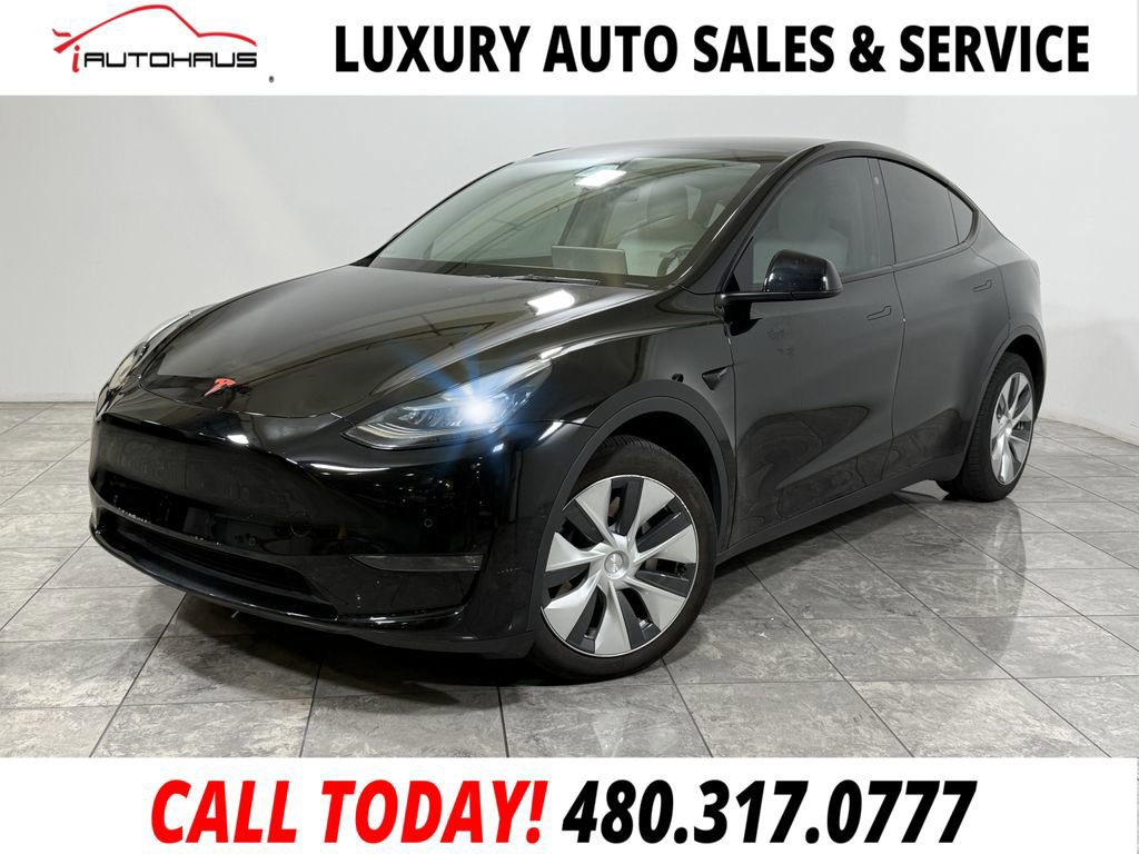 Used 2021 Tesla Model Y Long Range image 1