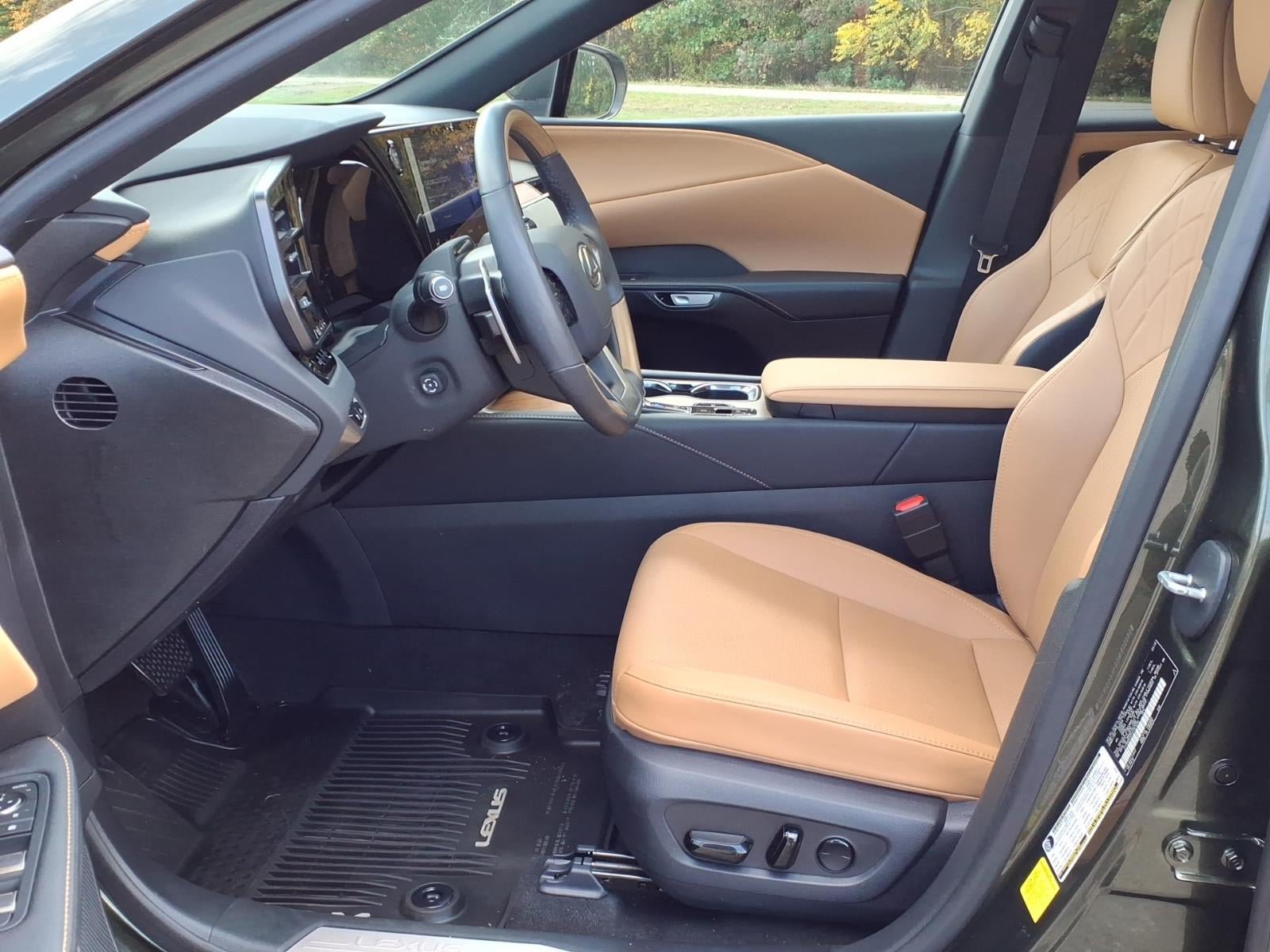 Used 2025 Lexus RX 350h w/ Convenience Package AWD/4WD image 5