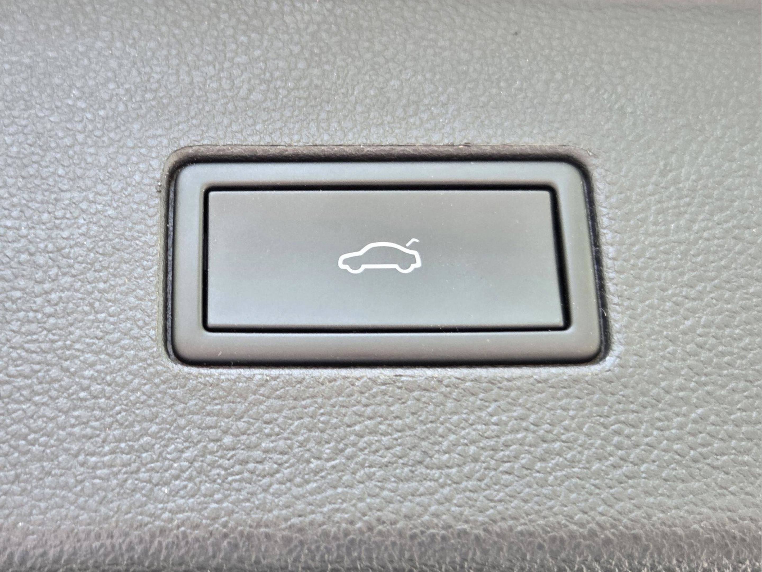 Used 2022 Volkswagen Atlas SE FWD image 29