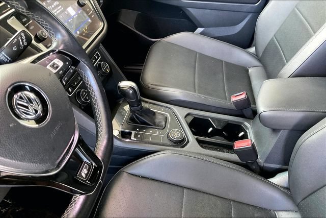 Used 2020 Volkswagen Tiguan SE R-Line AWD/4WD image 13