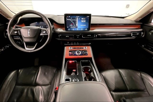 Used 2024 Lincoln Aviator Reserve w/ Class IV Trailer Tow Package image 17