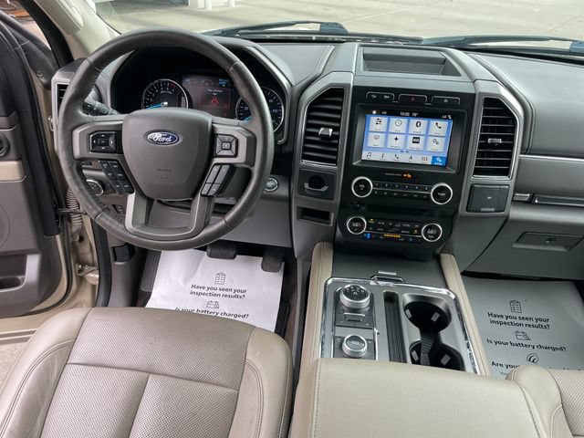 Used 2018 Ford Expedition Max XLT w/ Equipment Group 202A AWD/4WD image 15