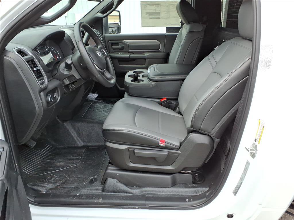 New 2026 RAM 5500 Tradesman w/ Chrome Appearance Group image 11