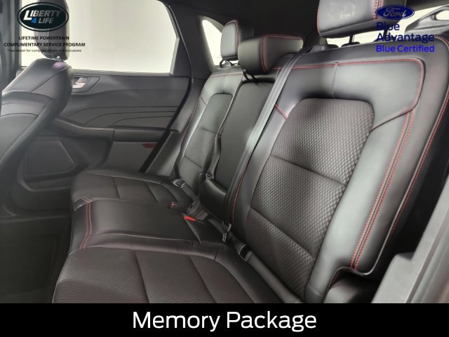 Used 2023 Ford Escape ST-Line Select w/ Tech Pack #2 AWD/4WD image 16