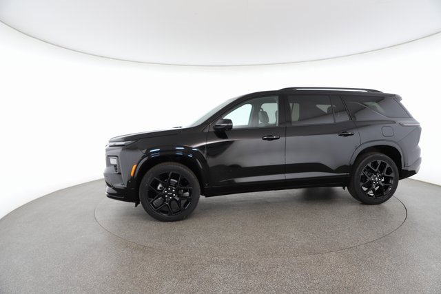 Used 2025 Chevrolet Traverse RS w/ LPO, Floor Liner Package image 5