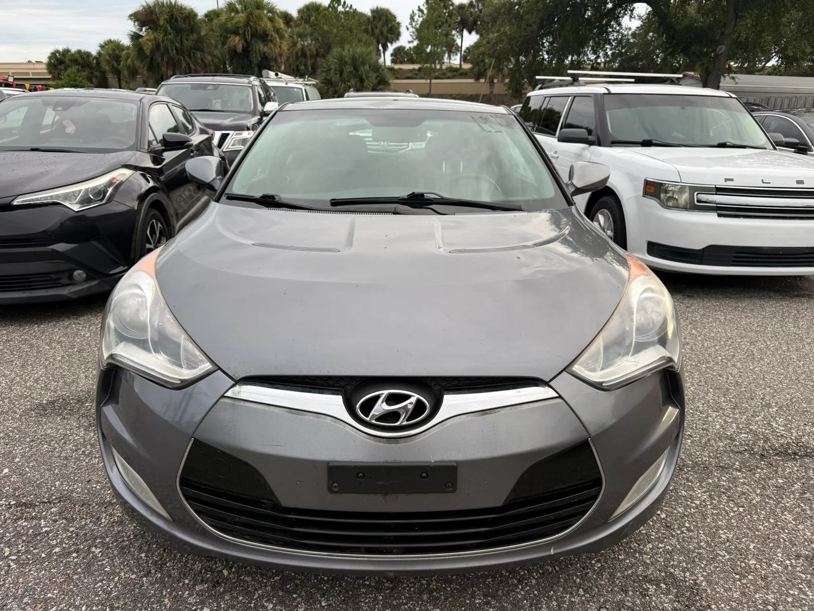 Used 2013 Hyundai Veloster w/ Style Pkg FWD image 6