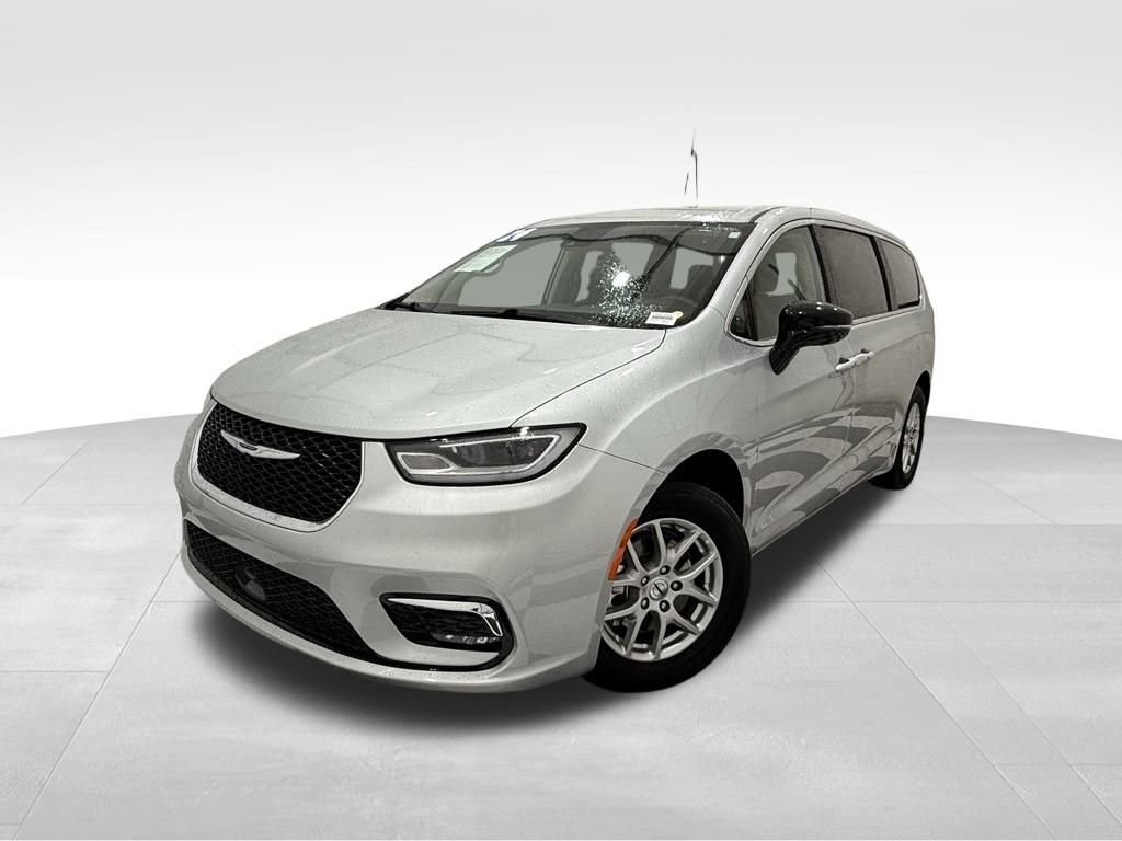 Used 2024 Chrysler Pacifica Touring-L