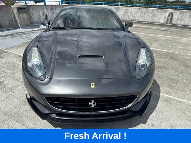 Used 2010 Ferrari California RWD image 14