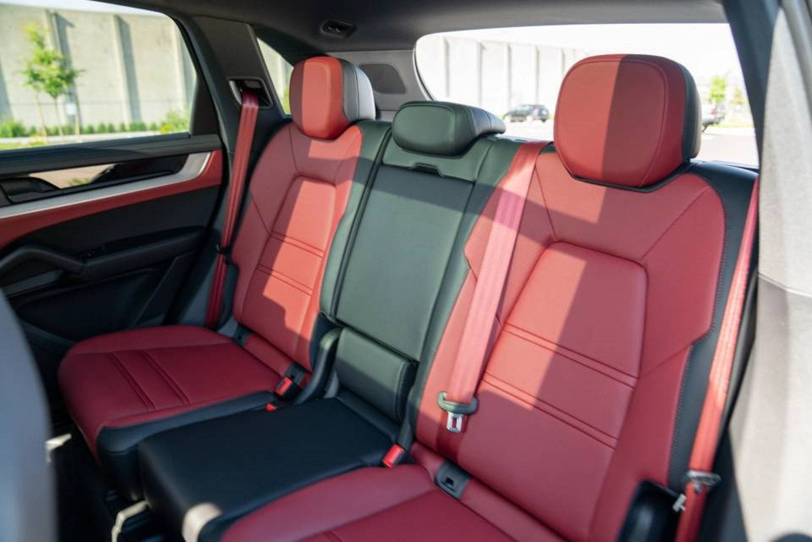 New 2026 Porsche Cayenne E-Hybrid AWD/4WD image 23