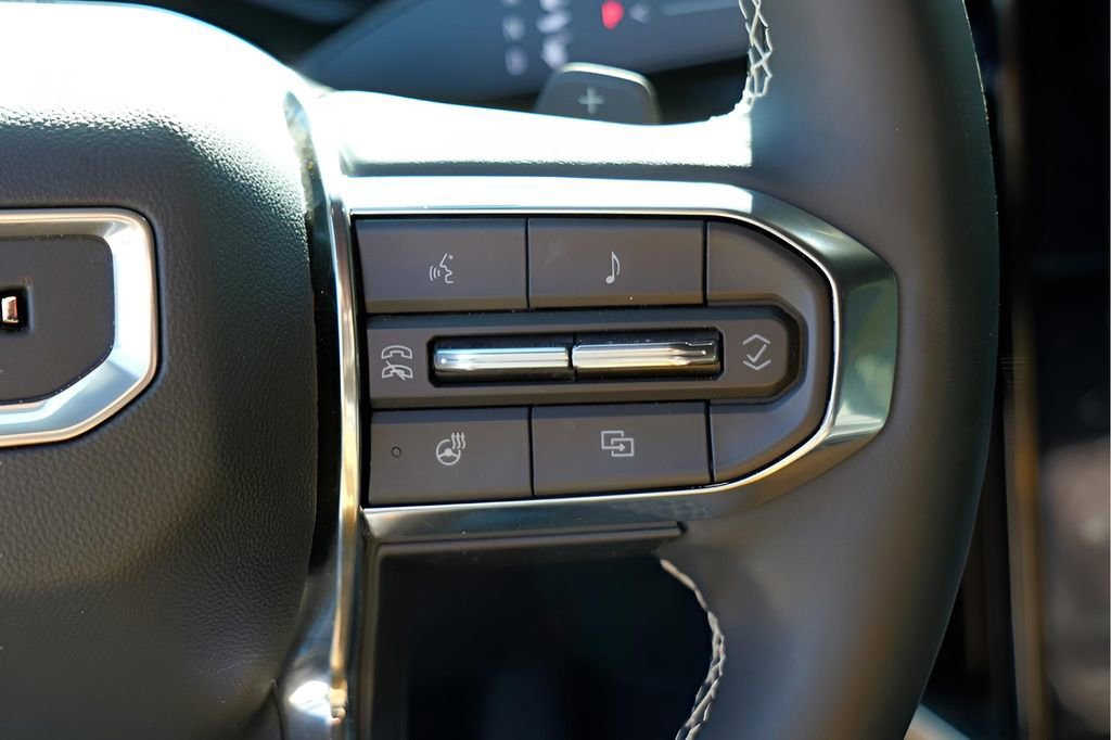 New 2026 GMC Acadia Denali w/ Super Cruise Package image 13