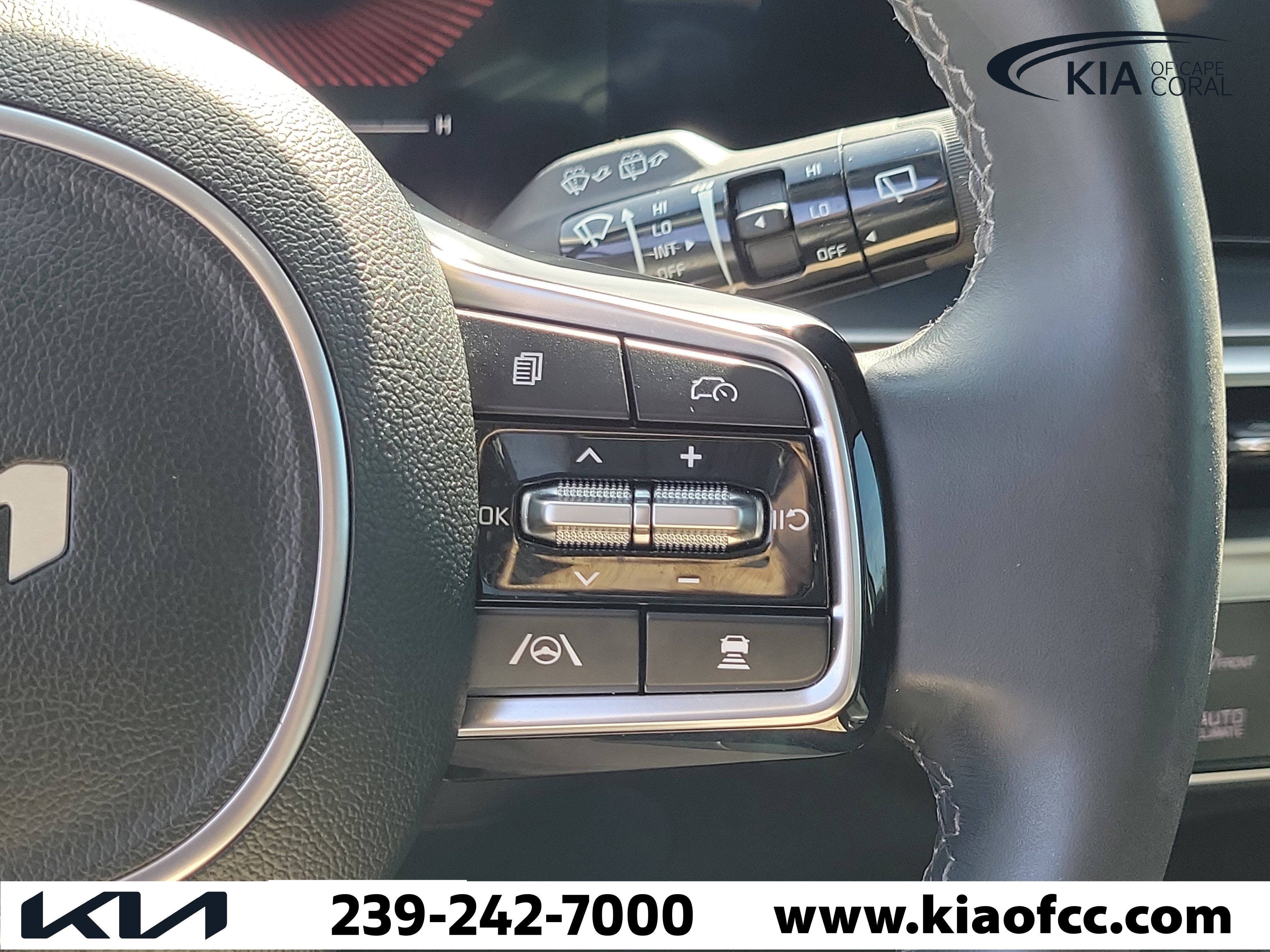 Certified 2024 Kia Sorento S w/ Panoramic Sunroof Package image 25