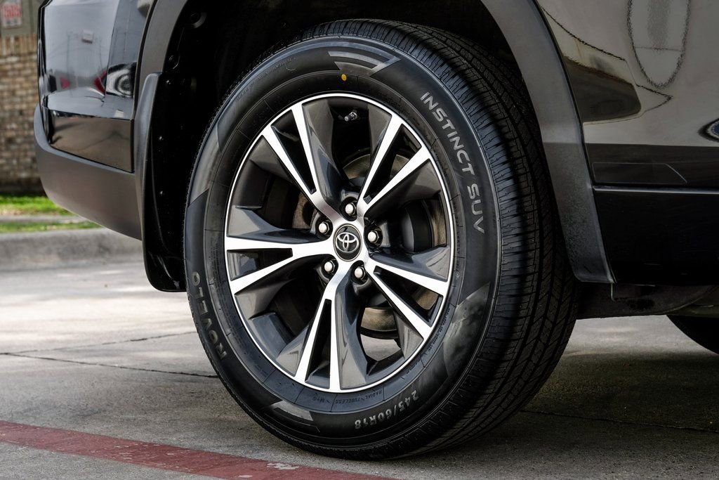 Used 2017 Toyota Highlander Plus image 66