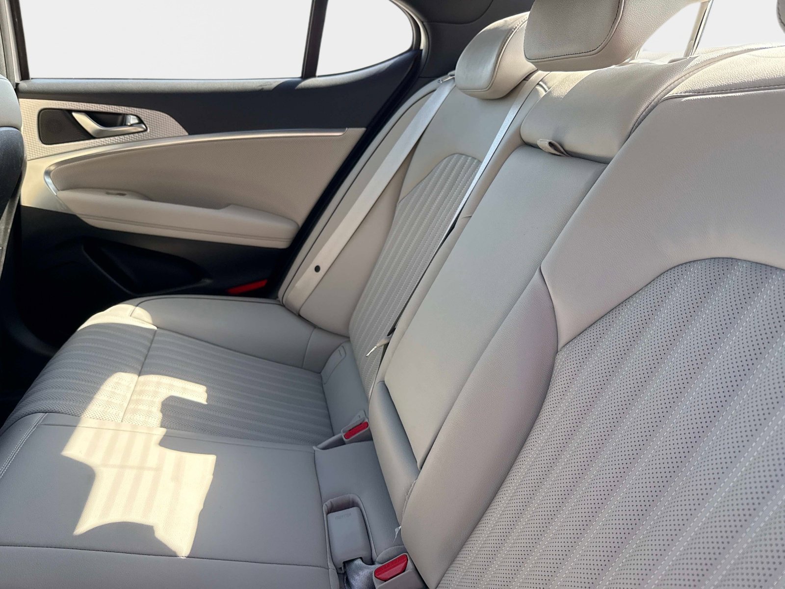 Used 2023 Genesis G70 2.0T w/ Sport Prestige Package image 12