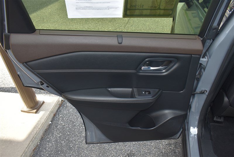 Used 2023 Nissan Rogue SV w/ SV Premium B Package AWD/4WD image 24