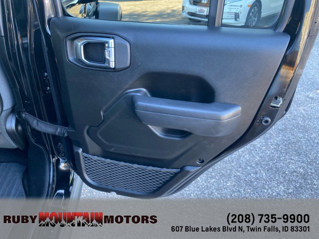 Used 2025 Jeep Wrangler Unlimited Rubicon AWD/4WD image 22