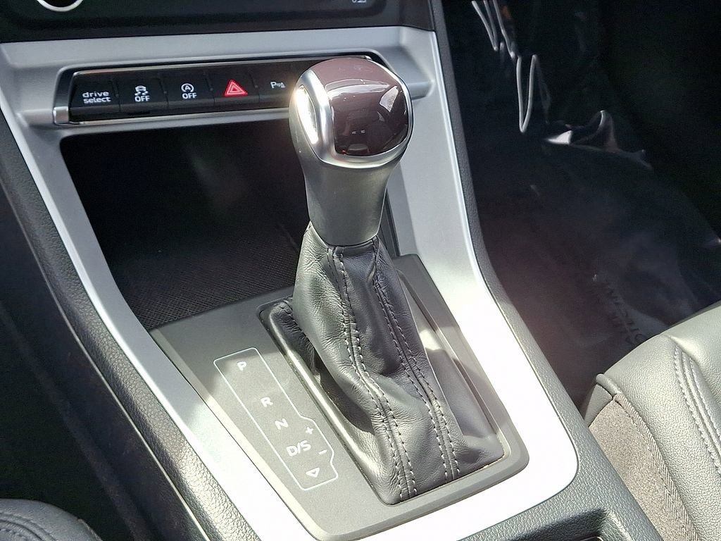 Used 2022 Audi Q3 2.0T Premium Plus AWD/4WD image 16